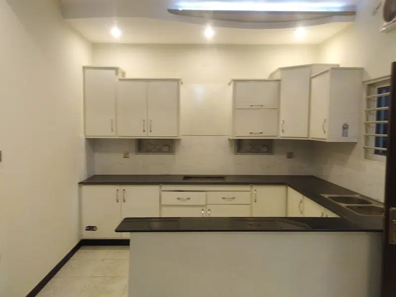423898318-800×600-1